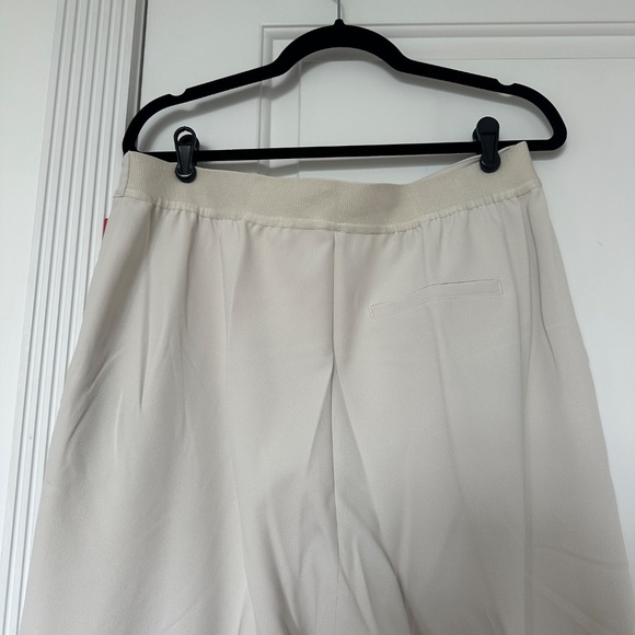 Spanx Carefree Crepe Trouser with No Show Coverage - Picture 4 of 10